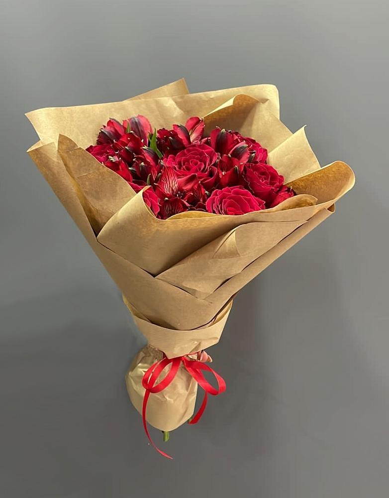 Букет цветов из: Альстромерии и Розы в Ирбейском