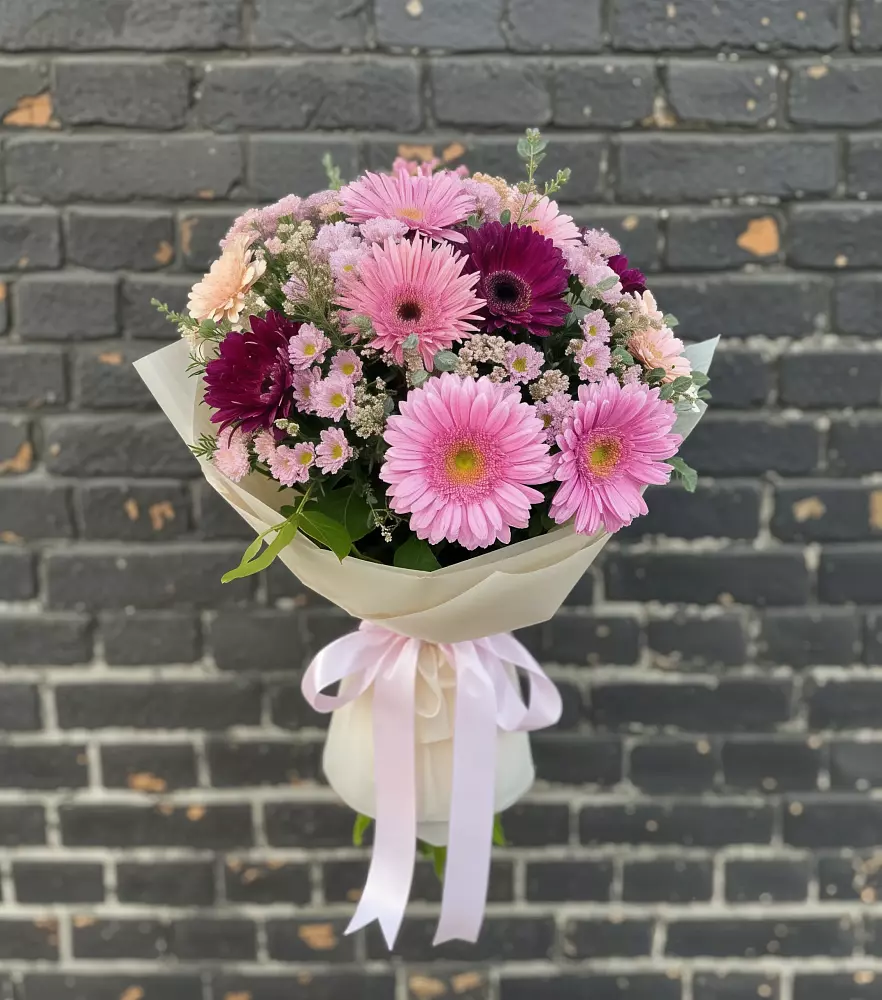 Букет цветов из: Герберы и Хризантемы в Ирбейском