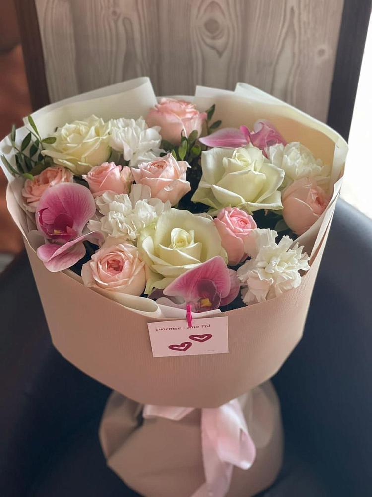 Букет цветов из: Орхидеи, Розы и Гвоздики в Ирбейском