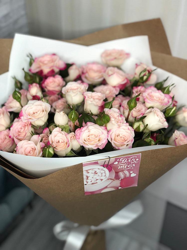 Букет цветов из: Розы в Ирбейском