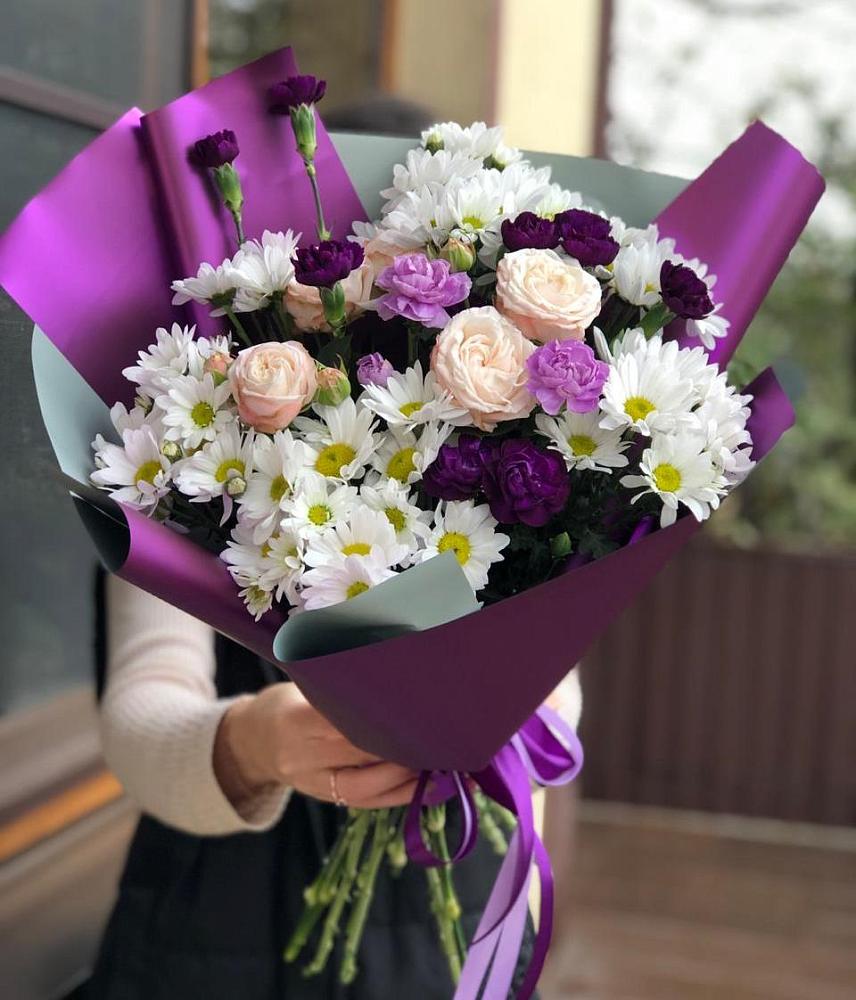 Букет цветов из: Хризантемы, Гвоздики и Розы в Ирбейском