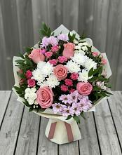 Букет цветов из:  Альстромерии, Гвоздики, Розы и Хризантемы в Ирбейском