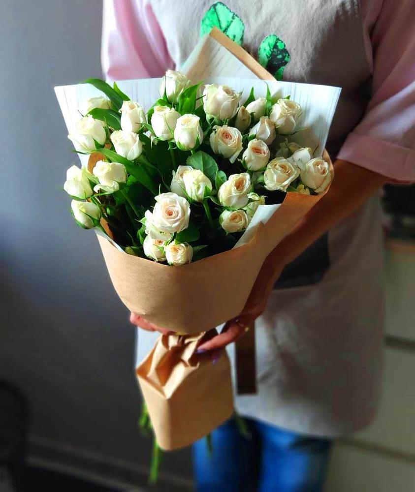 Букет цветов из: Розы в Ирбейском