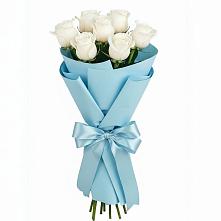 Букет 7 белых роз Проуд в Ирбейском