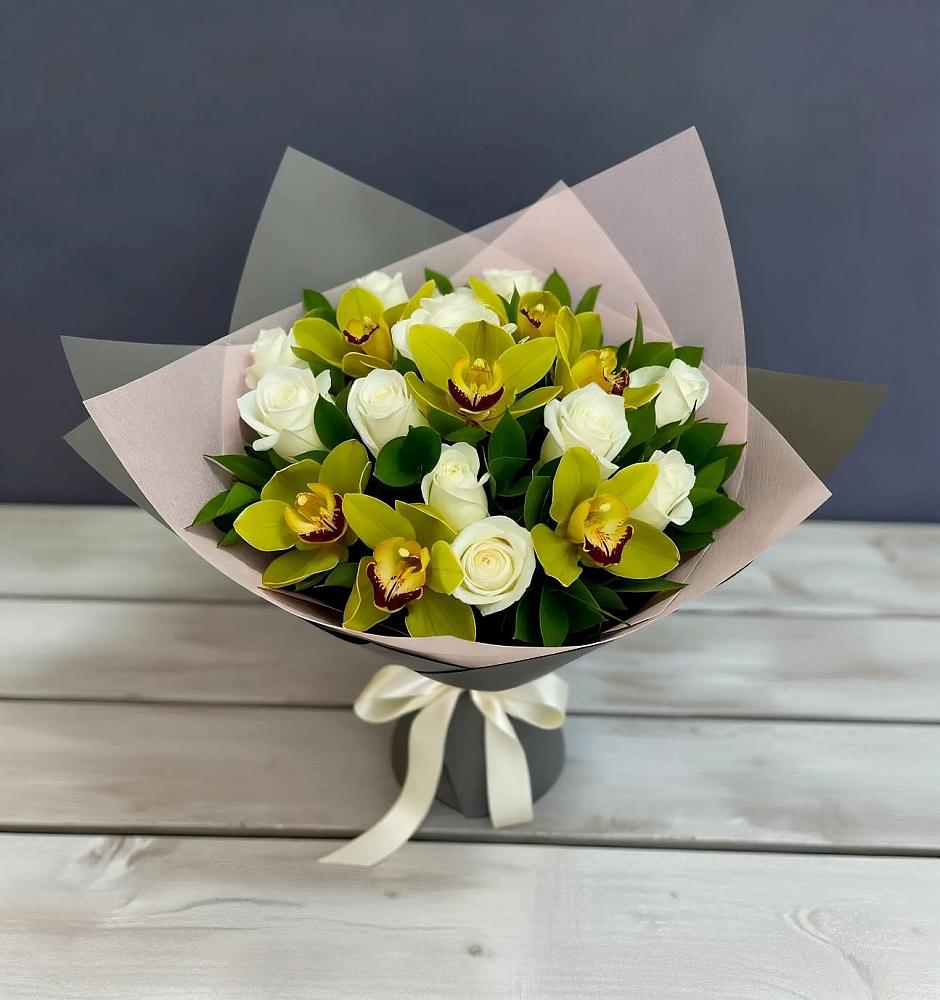 Букет цветов из: Орхидеи и Розы в Ирбейском