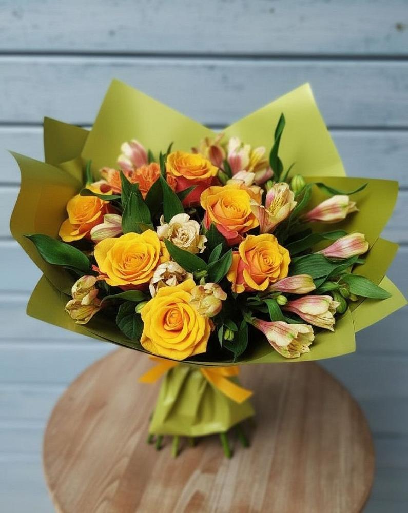 Букет цветов из: Альстромерии и Розы в Ирбейском