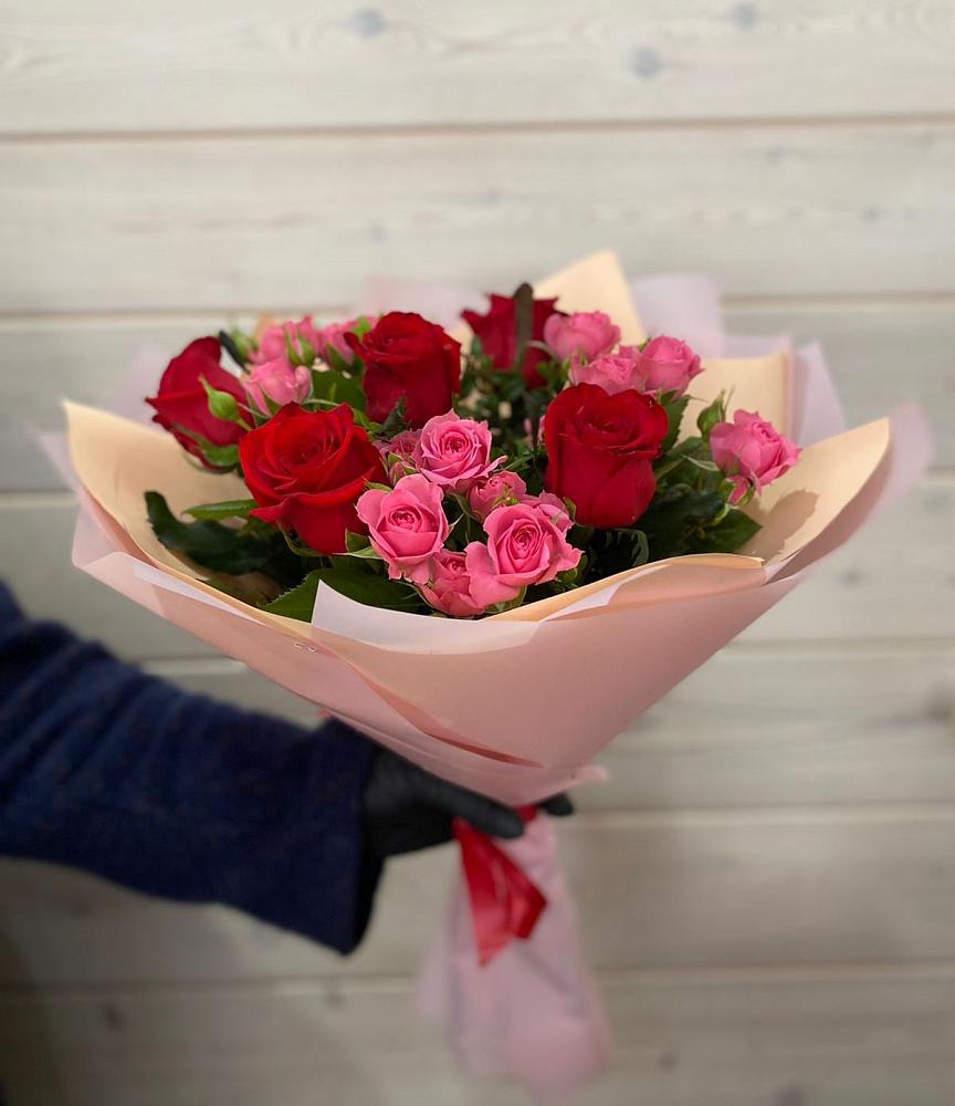 Букет цветов из: Розы в Ирбейском