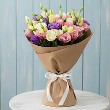 Букет цветов из:  Лизиантусы в Ирбейском
